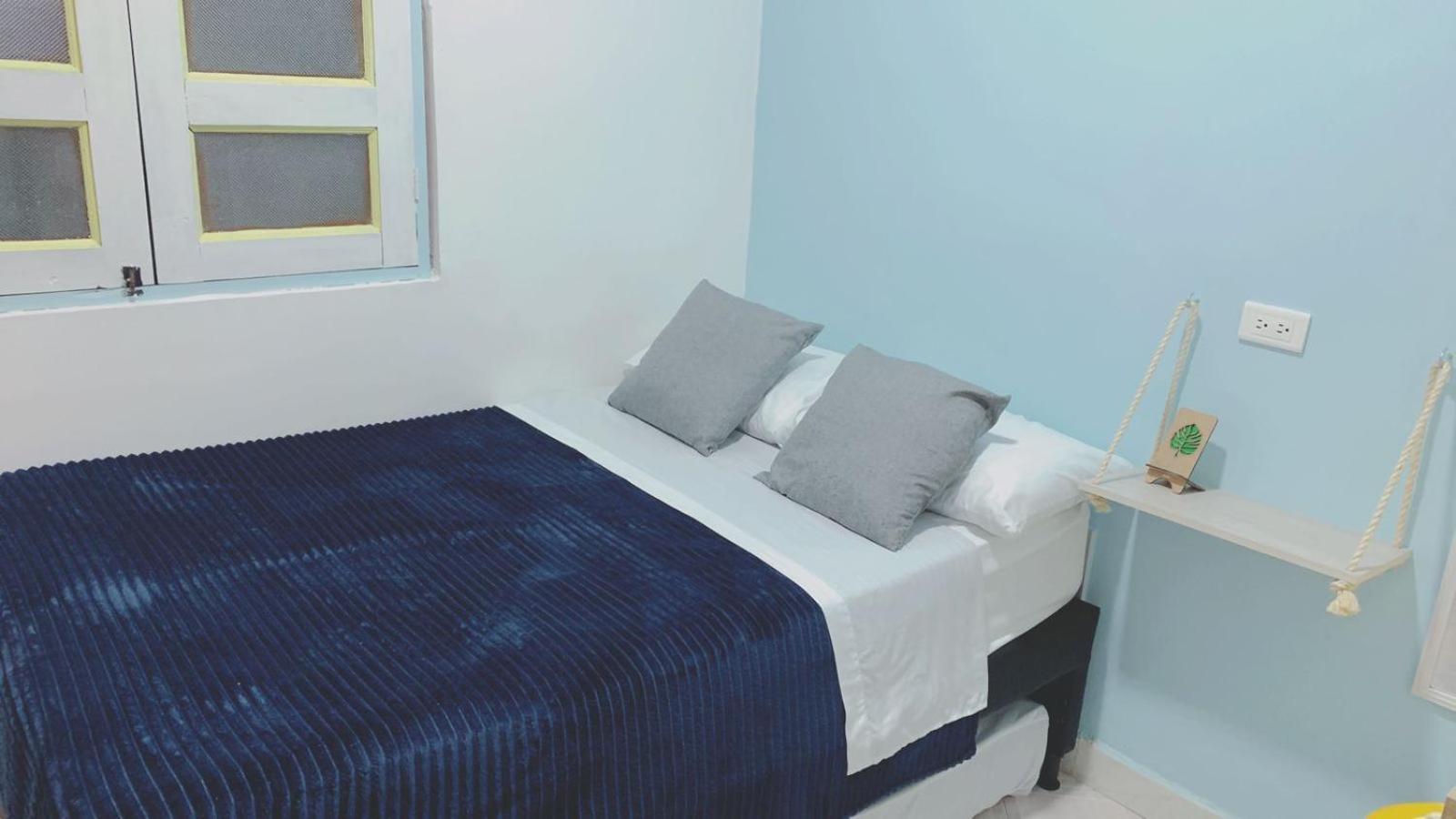 Habitacion Privada En Jardin Cerca Al Parque Hotel Luaran gambar